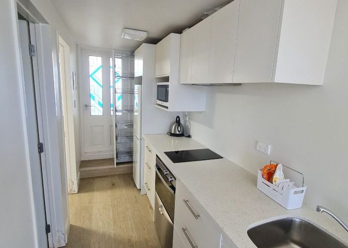  at 21A Pasadena Avenue, Point Chevalier, Auckland City, Auckland