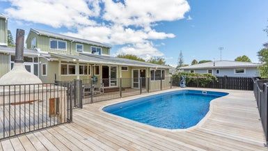  at 64A Tramway Road, Beach Haven, Auckland