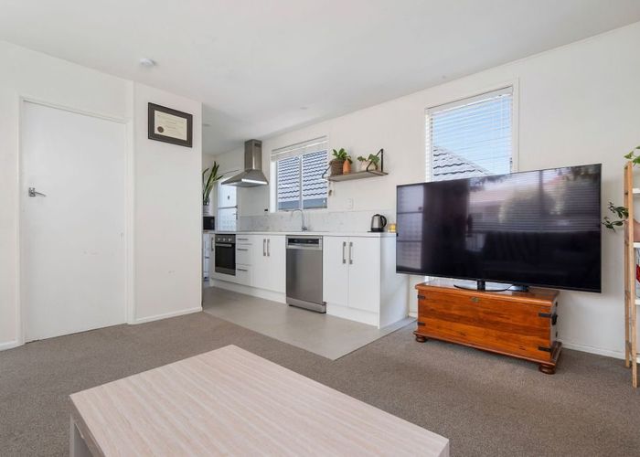  at 1/11 Radnor Street, St. Albans, Christchurch City, Canterbury