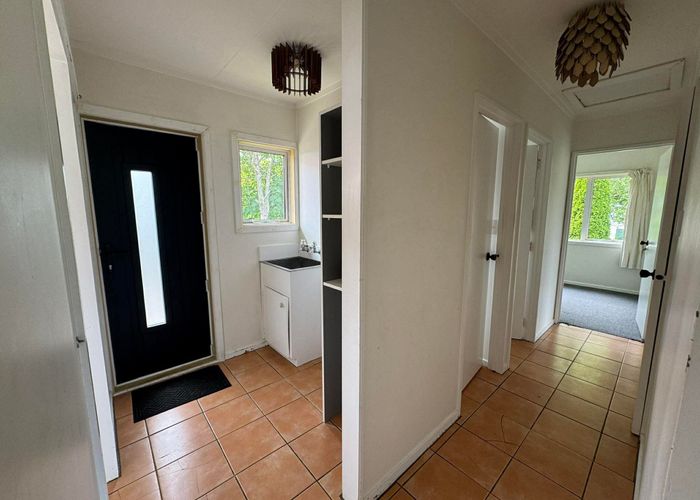  at 33 Delaware Grove, Totara Park, Upper Hutt, Wellington