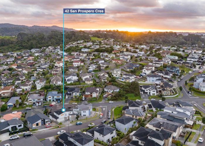  at 42 San Prospero Crescent, Henderson, Waitakere City, Auckland