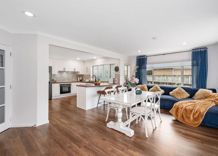  at 35 Picasso Drive, West Harbour, Auckland
