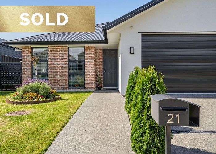  at 21 Cynisca Crescent, Wallaceville, Upper Hutt