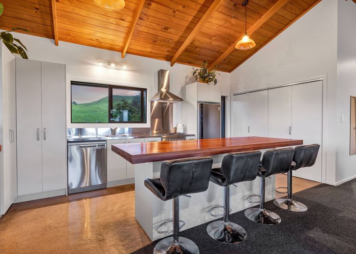  at 165 Sealy Road, Omata, New Plymouth, Taranaki