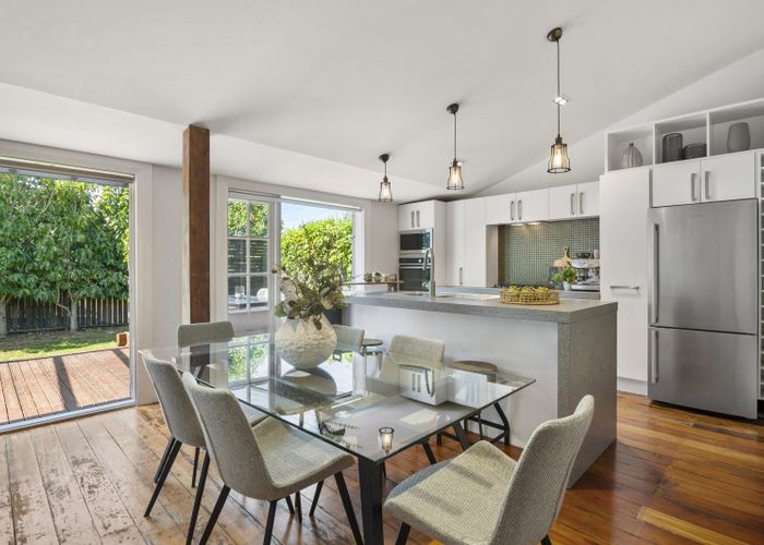  at 17 Rimu Street, New Lynn, Auckland