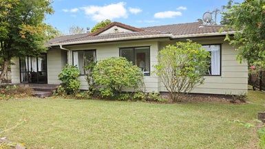  at 3 Birdwood Road, Swanson, Auckland