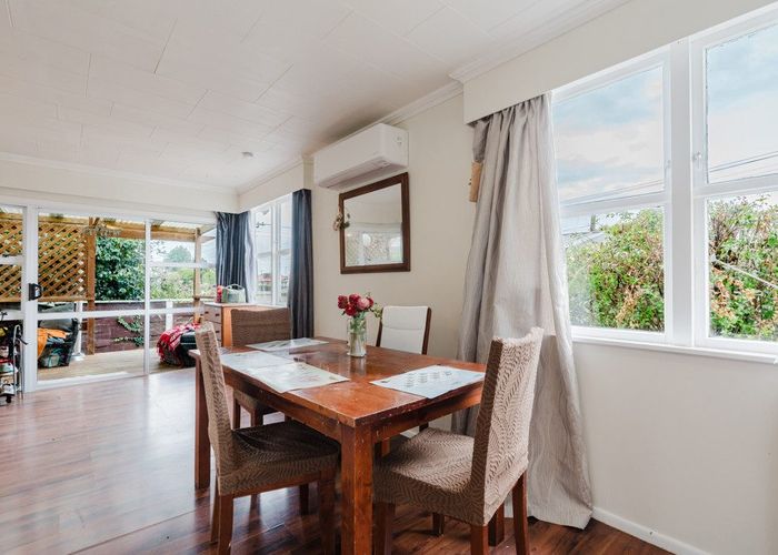  at 3 Leeds Street, Silverdale, Hamilton, Waikato