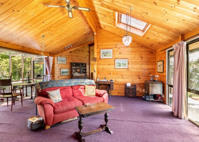  at 255 Pigeon Valley Road, Pigeon Valley, Wakefield