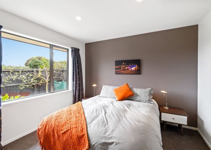  at 96 Willowview Drive, Redwood, Christchurch