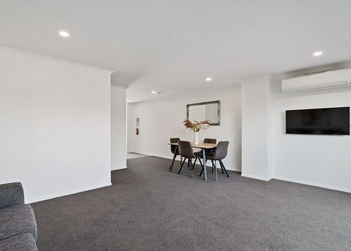  at 17/159 Unsworth Drive, Unsworth Heights, North Shore City, Auckland