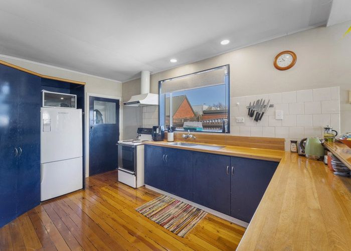  at 1/129 Vagues Road, Northcote, Christchurch