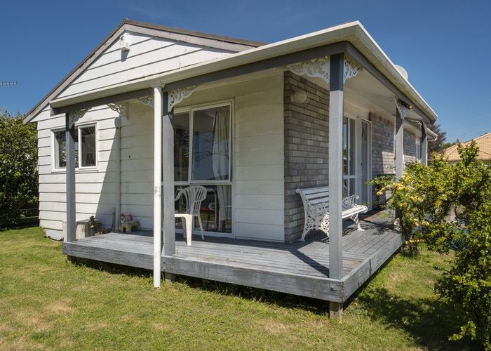  at 4 Doncaster Drive, Papamoa Beach, Papamoa