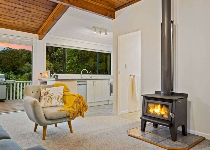  at 705 Scenic Drive, Henderson Valley, Auckland