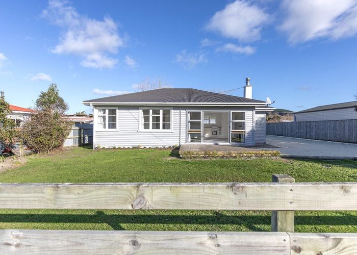  at 20 Blake Street, Porangahau