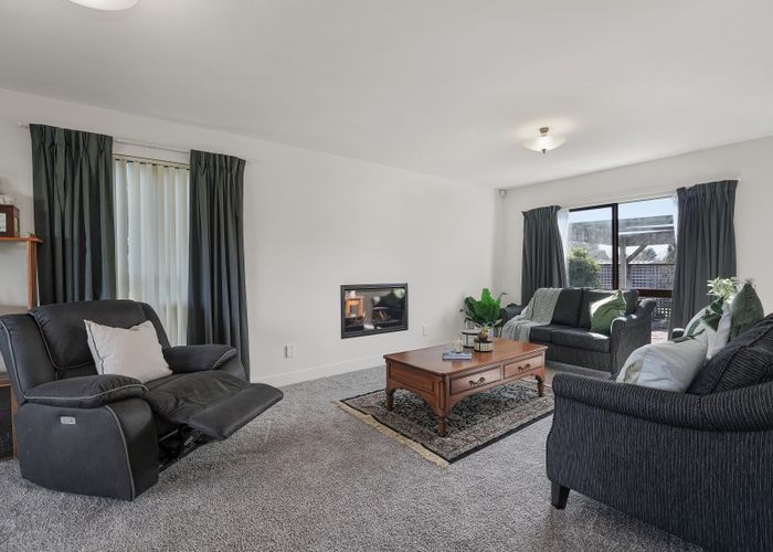  at 20 Frimley Terrace, Waikanae Beach, Waikanae