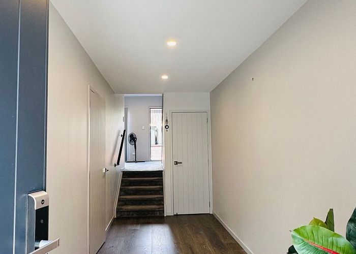  at 2/1A Halsey Road, Manurewa, Manukau City, Auckland