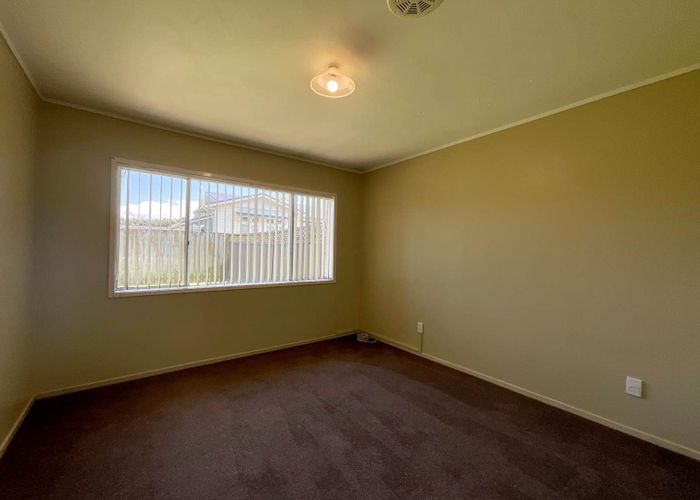  at 2/44 Muir Avenue, Mangere Bridge, Manukau City, Auckland