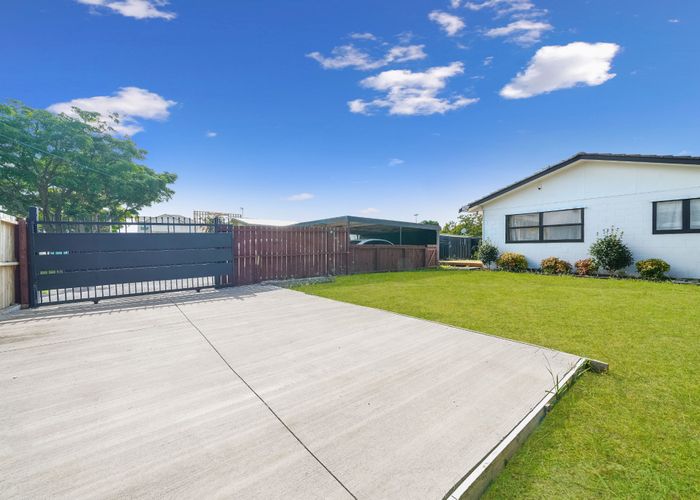  at 1/108 Gloucester Road, Manurewa, Manukau City, Auckland
