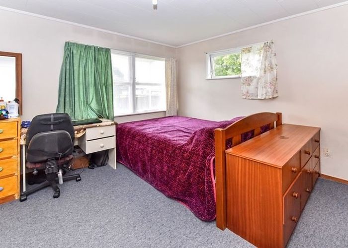  at 2/9 Oxford Road, Manurewa, Manukau City, Auckland