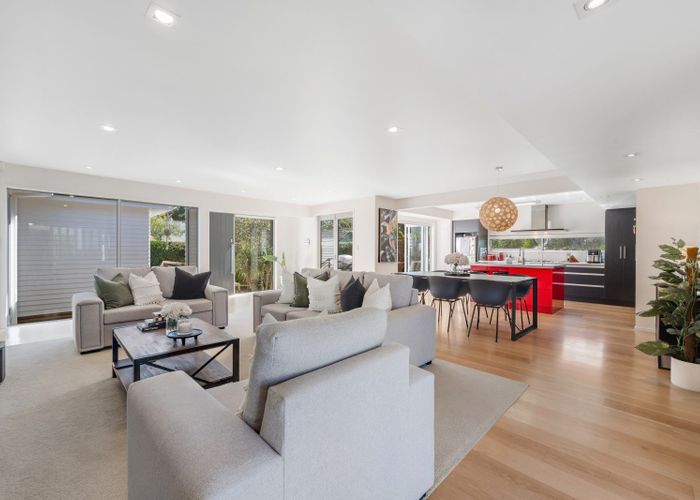  at 9 Shelly Beach Parade, Cockle Bay, Manukau City, Auckland