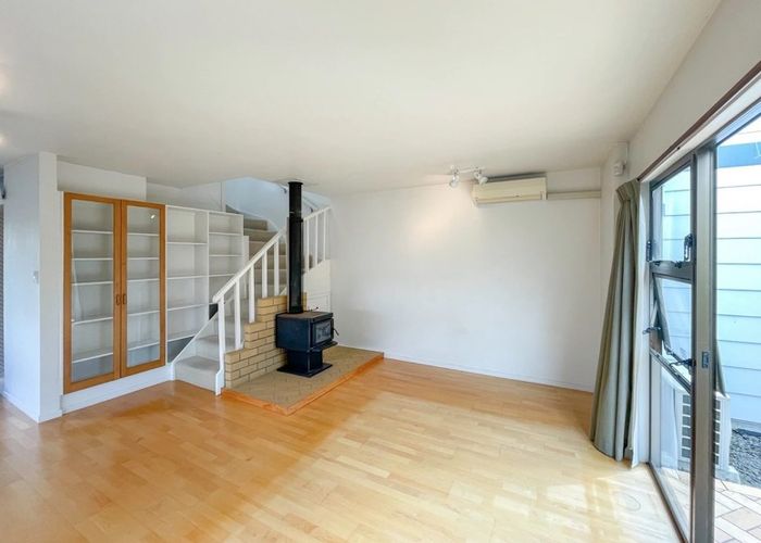  at 6/33 Wairakei Street, Greenlane, Auckland City, Auckland