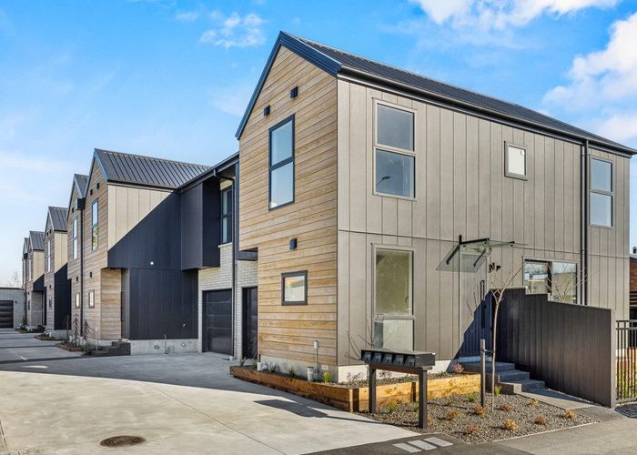  at 4/102 Warrington Street, Edgeware, Christchurch City, Canterbury