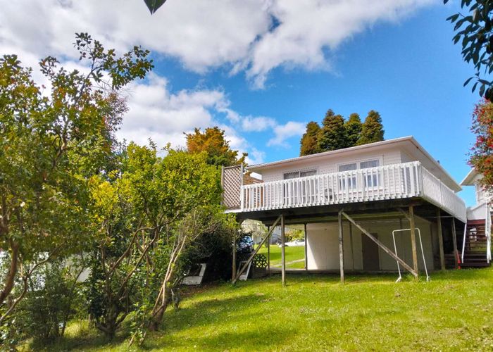 at 23 Waverley Avenue, Glenfield, North Shore City, Auckland
