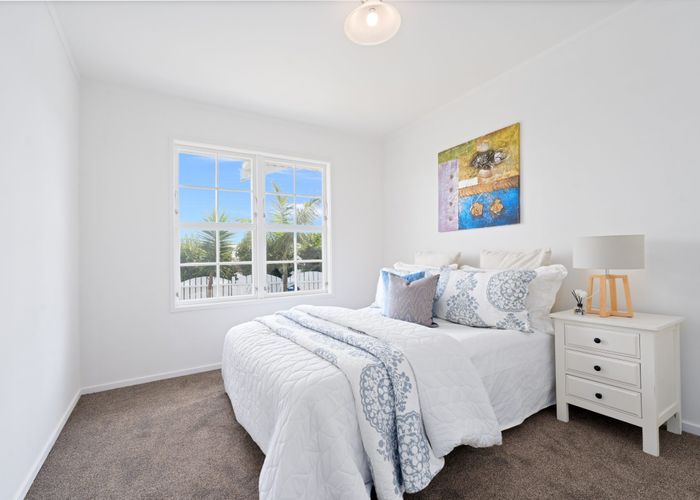  at 402 West Coast Road, Glen Eden, Auckland