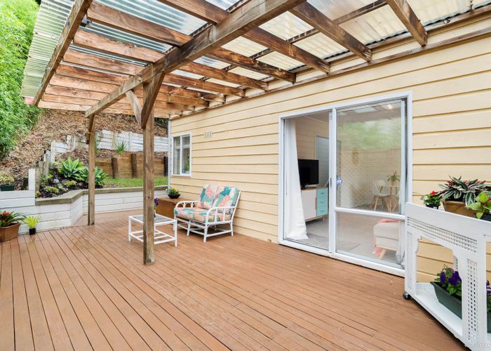  at 1/14 Sispara Place, Beach Haven, Auckland