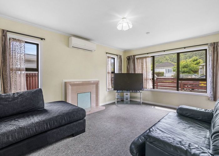  at 27 Frederick Street, Wainuiomata, Lower Hutt