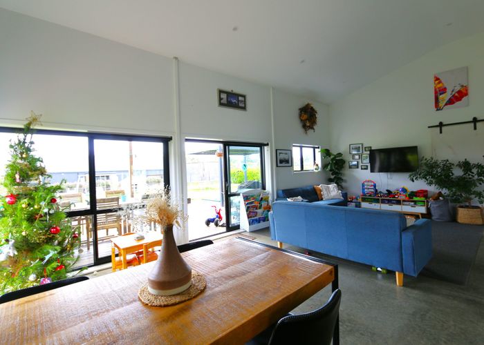  at 67A Shaw Road, Oratia, Auckland