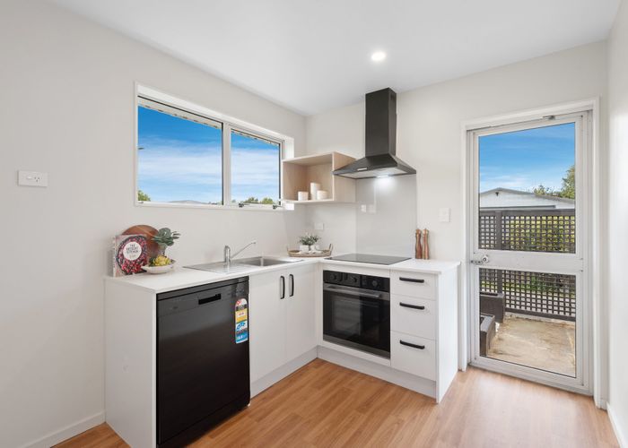  at 1/30 Garvins Road, Hornby, Christchurch City, Canterbury