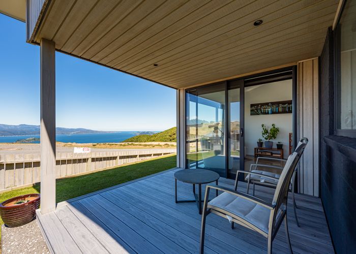  at 96 Cedarwood Street, Woodridge, Wellington