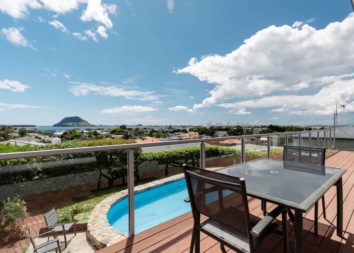  at 11  Tirinui Crest Road, Otumoetai, Tauranga, Bay Of Plenty