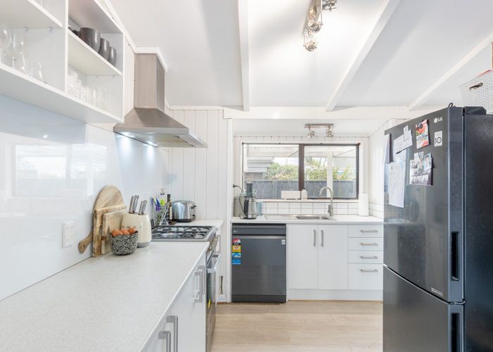  at 9A Heretaunga Square, Silverstream, Upper Hutt