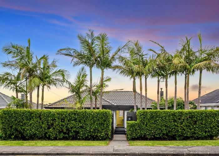  at 1/28 Bleakhouse Road, Mellons Bay, Manukau City, Auckland