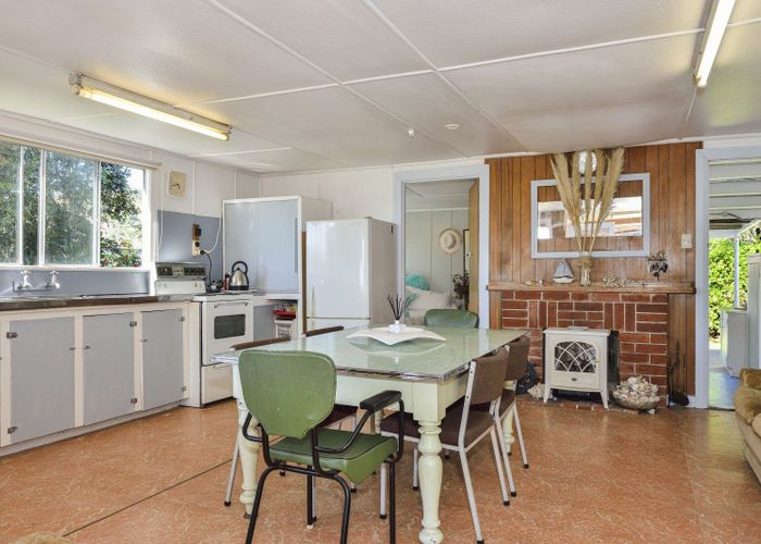  at 141 Newcastle Street, Māhia