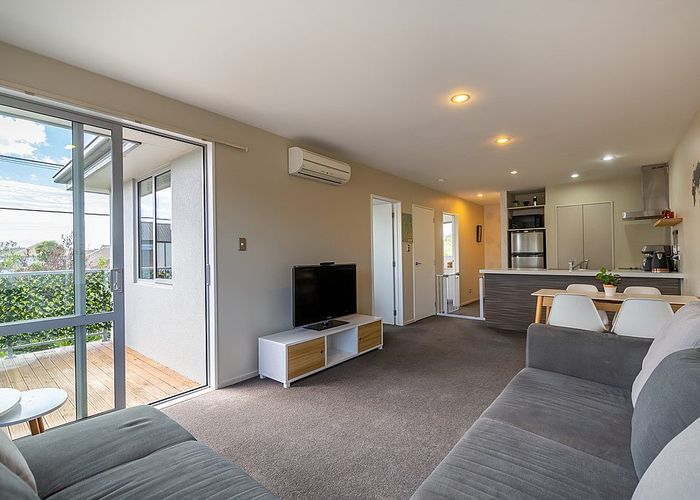  at 1/82 Southampton Street, Sydenham, Christchurch