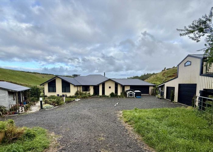  at 2 Te Ara Karoiroa, Hurford, New Plymouth, Taranaki