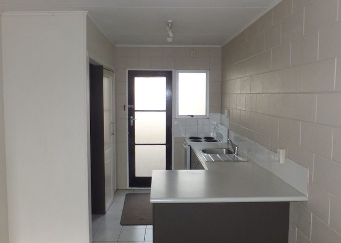  at 4/84 Lake Road, Frankton, Hamilton, Waikato