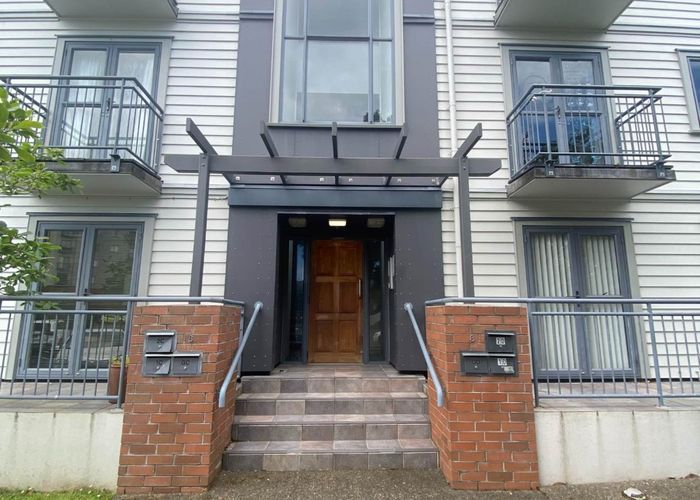  at 2c/8 Crown Lynn Place, New Lynn, Waitakere City, Auckland