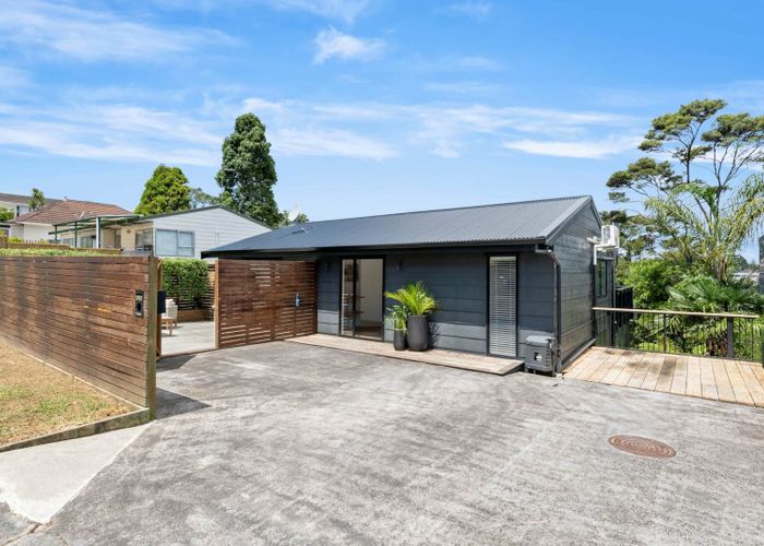  at 1/42 GLEN VISTA PL, Bayview, North Shore City