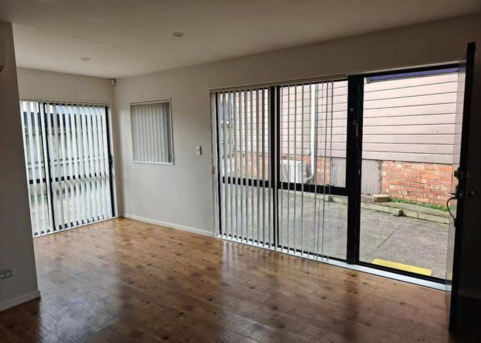  at 15A Swan Crescent, Pakuranga, Manukau City, Auckland