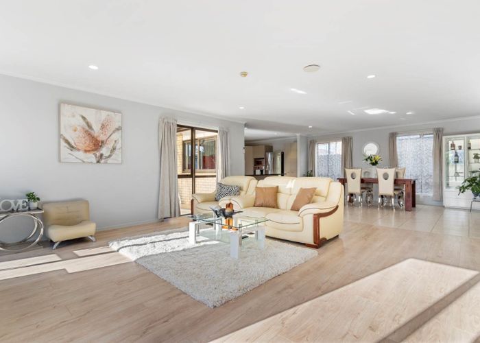  at 4 Shingleton Lane, Flat Bush, Auckland