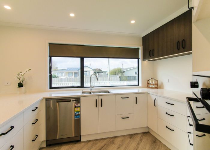  at 34 Roore Street, Foxton Beach, Foxton