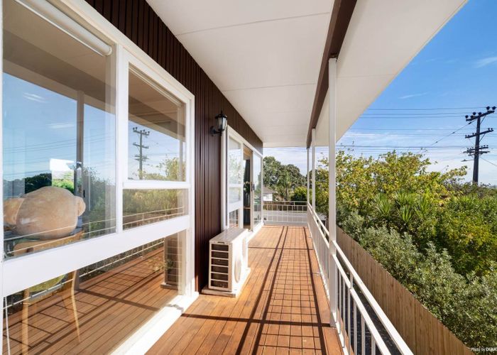  at 31 Royal Road, Massey, Waitakere City, Auckland