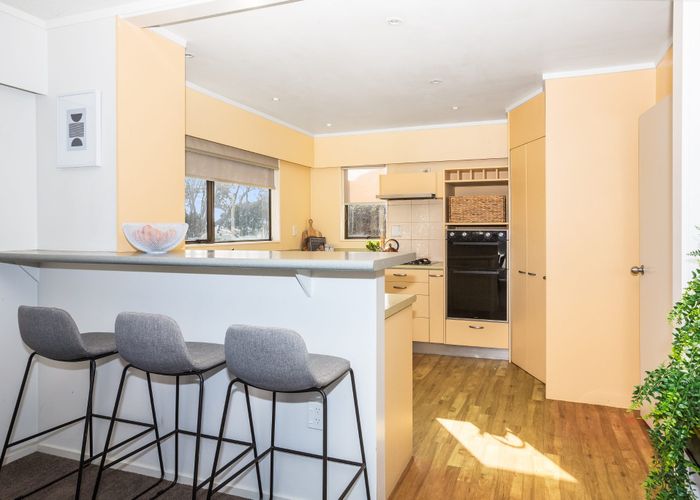  at 14 Mercury Way, Whitby, Porirua