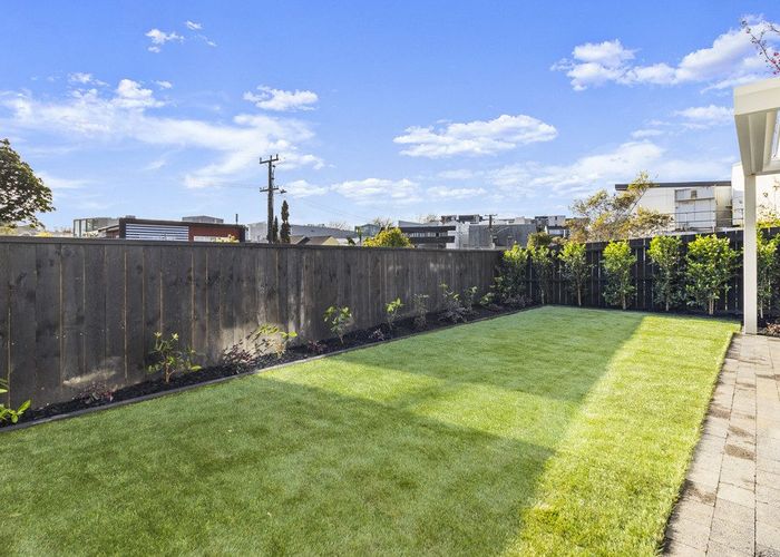  at 1/22 Clonbern Road, Remuera, Auckland