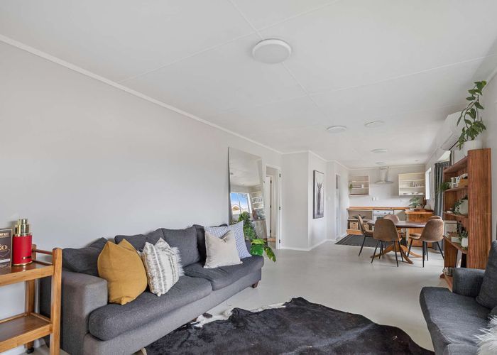  at 8 Cypress Place, Aramoho, Whanganui