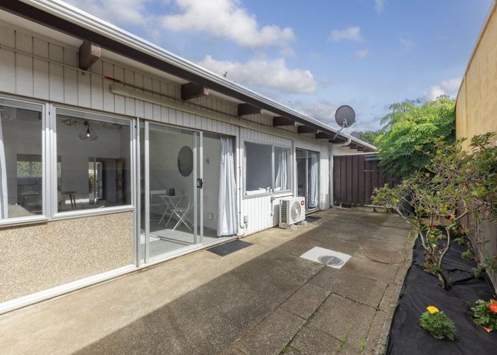  at 3/30 Turama Road, Royal Oak, Auckland